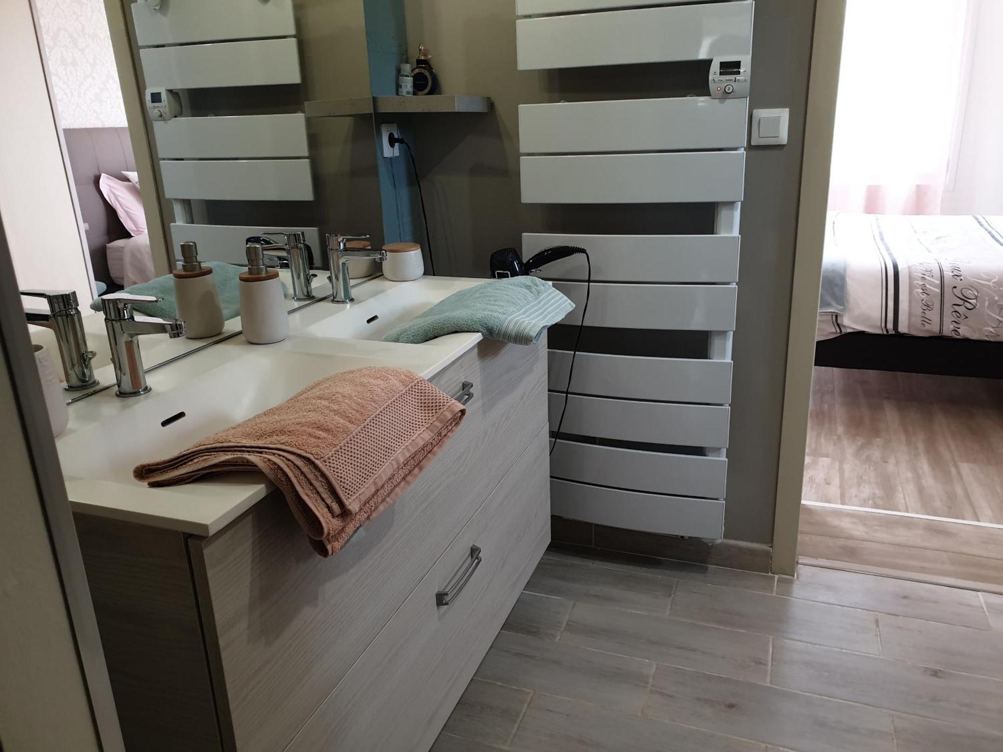 Chambre Entre Mer Et Campagne Greville-Hague エクステリア 写真